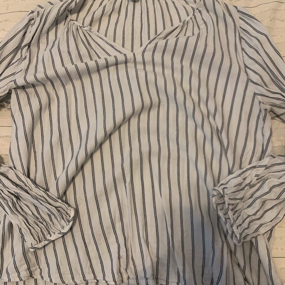 Stripped top